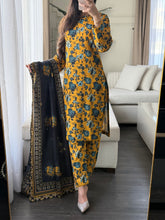 Load image into Gallery viewer, 3PC Stitched KHADDAR shalwar Suit Ready to wear KHADDAR winter Wear with KHADDAR dupatta HW-KH1003
