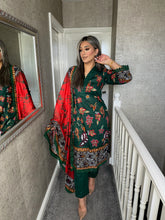 Load image into Gallery viewer, 3 pcs Stitched Green lawn suit Ready to Wear with lawn dupatta LDP-24005
