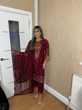 Load image into Gallery viewer, 3pc MAROON Embroidered Shalwar Kameez wit Chiffon dupatta Stitched Suit Ready to wear HW-DT118
