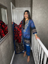 Load image into Gallery viewer, 3PC Stitched Blue shalwar Suit Ready to wear KHADDAR winter Wear with KHADDAR dupatta AJK-0313
