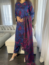 Load image into Gallery viewer, 3 pcs Stitched lawn suit Ready to Wear with CHIFFON dupatta LAWN-037
