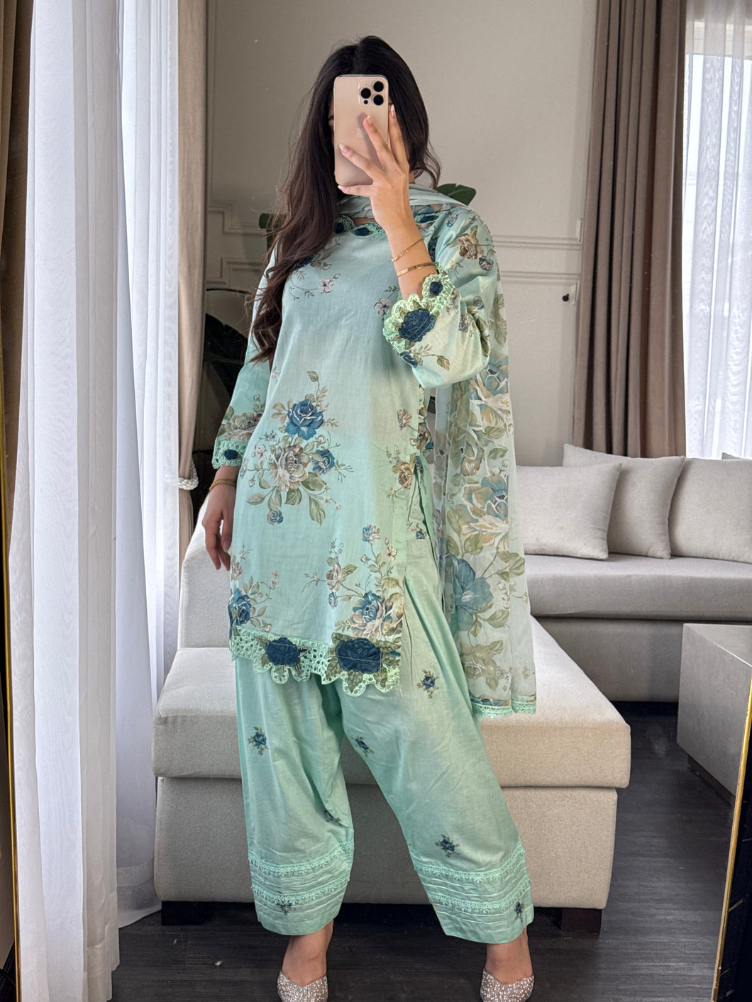 3 pcs Stitched lawn suit Ready to Wear with CHIFFON dupatta LAWN-040A