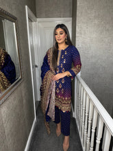 Load image into Gallery viewer, 3PC Stitched NAY PURPLE shalwar Suit Ready to wear KHADDAR winter Wear with KHADDAR dupatta KNE-0314
