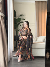 Load image into Gallery viewer, 3 pcs Stitched lawn suit Ready to Wear with Chiffon dupatta LAWN-MOH008
