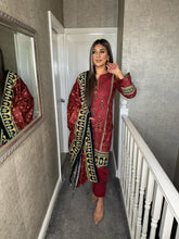 Load image into Gallery viewer, 3PC Stitched Maroon shalwar Suit Ready to wear KHADDAR winter Wear with KHADDAR dupatta KNE-0308
