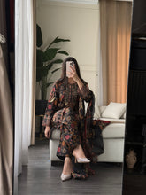 Load image into Gallery viewer, 3 pcs Stitched lawn suit Ready to Wear with Chiffon dupatta LAWN-MOH008
