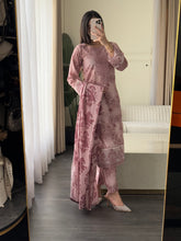 Load image into Gallery viewer, 3 pcs Stitched lawn suit Ready to Wear with LAWN dupatta LAWN-JF112
