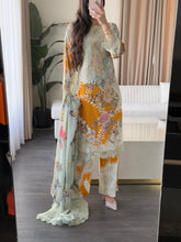 Load image into Gallery viewer, 3 pcs Stitched lawn suit Ready to Wear with Chiffon dupatta LAWN-D334
