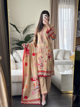Load image into Gallery viewer, 3 pcs Stitched lawn suit Ready to Wear with CHIFFON dupatta LAWN-054
