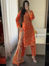 Load image into Gallery viewer, 3 pcs Stitched lawn suit Ready to Wear with Chiffon dupatta LAWN-D329
