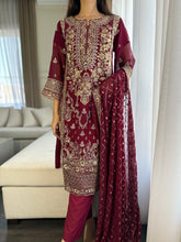 Load image into Gallery viewer, 3pc MAROON Embroidered Shalwar Kameez wit CHIFFON  dupatta Stitched Suit Ready to wear HW-U2292
