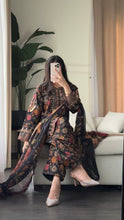Load image into Gallery viewer, 3 pcs Stitched lawn suit Ready to Wear with Chiffon dupatta LAWN-MOH008
