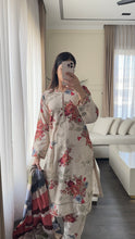 Load image into Gallery viewer, 3PC Stitched KHADDAR shalwar Suit Ready to wear KHADDAR winter Wear with KHADDAR dupatta HW-KH1001
