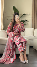 Load image into Gallery viewer, 3PC Stitched KHADDAR shalwar Suit Ready to wear KHADDAR winter Wear with KHADDAR dupatta HW-DH38
