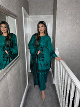 Load image into Gallery viewer, 3PC Stitched DARK TEAL shalwar Suit Ready to wear KHADDAR winter Wear with KHADDAR dupatta KNE-0103
