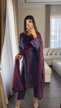 Load image into Gallery viewer, 3 pcs Stitched lawn suit Ready to Wear with CHIFFON dupatta LAWN-037
