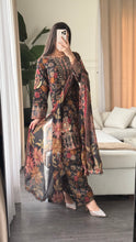 Load image into Gallery viewer, 3 pcs Stitched lawn suit Ready to Wear with Chiffon dupatta LAWN-MOH008
