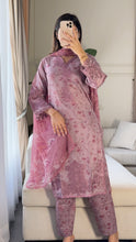 Load image into Gallery viewer, 3 pcs Stitched lawn suit Ready to Wear with CHIFFON dupatta LAWN-049
