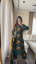 Load image into Gallery viewer, 3PC Stitched BOTTLE GREEN LINEN shalwar Suit Ready to wear LINEN winter Wear with LINEN dupatta HW-DH36
