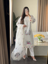 Load image into Gallery viewer, 3 pcs Stitched lawn suit Ready to Wear with Net dupatta LAWN-JF116
