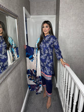 Load image into Gallery viewer, 3PC Stitched BLUE shalwar Suit Ready to wear LILEN winter Wear with LILEN dupatta SK-04
