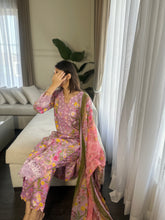 Load image into Gallery viewer, 3 pcs Stitched lawn suit Ready to Wear with CHIFFON dupatta LAWN-052
