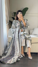 Load image into Gallery viewer, 3 pcs Stitched lawn suit Ready to Wear with CHIFFON dupatta LAWN-047
