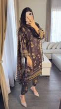 Load image into Gallery viewer, 3 pcs Stitched lawn suit Ready to Wear with CHIFFON dupatta LAWN-032
