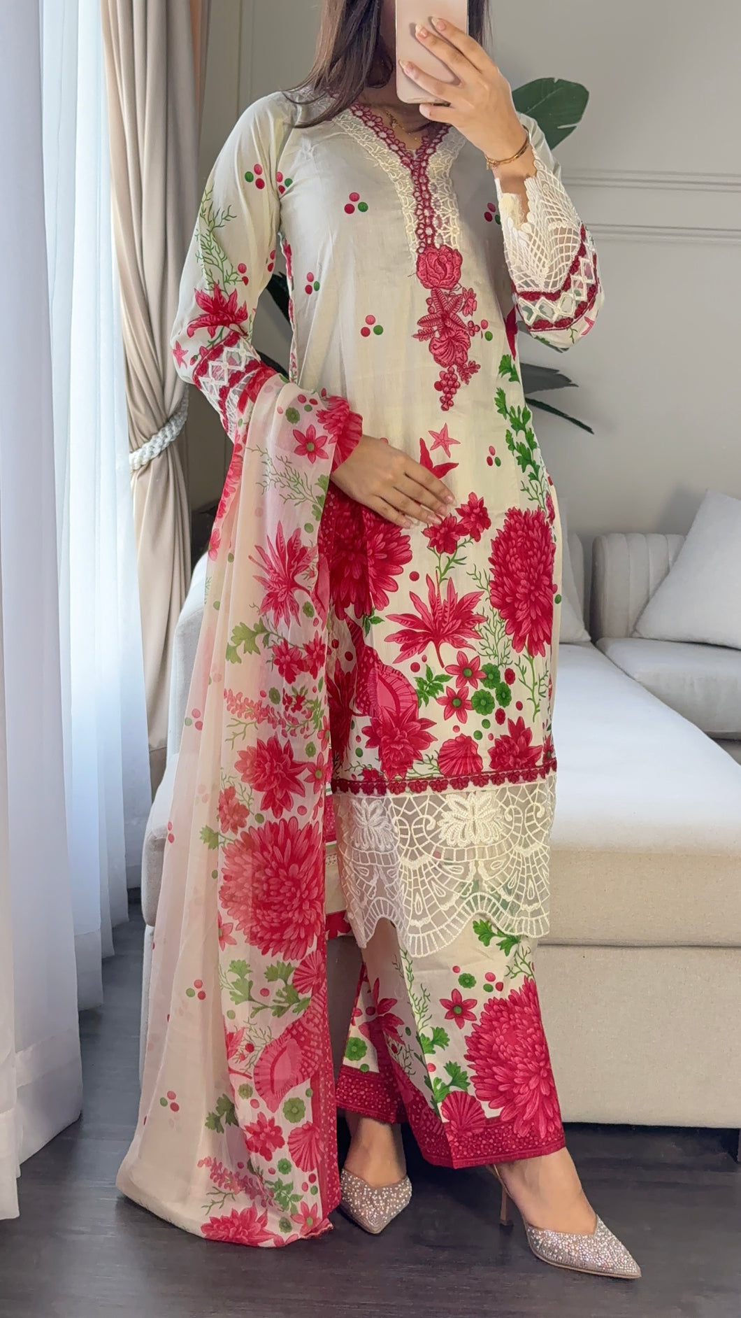 3 pcs Stitched lawn suit Ready to Wear with CHIFFON dupatta LAWN-041