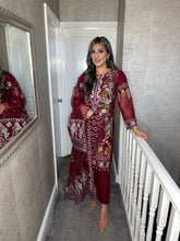 Load image into Gallery viewer, 3pc Maroon Embroidered Shalwar Kameez with NET dupatta Stitched Suit Ready to wear HW-CM7214
