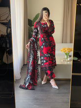 Load image into Gallery viewer, 3 pcs Stitched lawn suit Ready to Wear with CHIFFON dupatta LAWN-RM101
