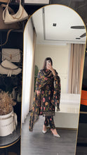 Load image into Gallery viewer, 3 pcs Stitched lawn suit Ready to Wear with LAWN dupatta LAWN-JF113
