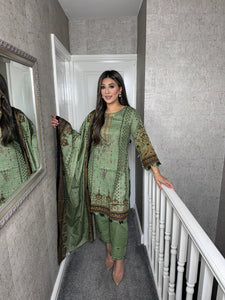 3PC Stitched GREEN shalwar Suit Ready to wear KHADDAR winter Wear with KHADDAR dupatta KNE-0311