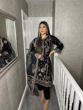 Load image into Gallery viewer, 3pc BLACK VELVET Embroidered Shalwar Kameez with NET/Velvet dupatta Stitched Suit Ready to wear HW-DT117A
