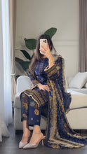 Load image into Gallery viewer, 3 pcs Stitched lawn suit Ready to Wear with CHIFFON dupatta LAWN-033
