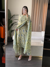 Load image into Gallery viewer, 3 pcs Stitched lawn suit Ready to Wear with Chiffon dupatta LAWN-D330A
