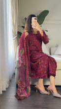 Load image into Gallery viewer, 3 pcs Stitched lawn suit Ready to Wear with CHIFFON dupatta LAWN-045
