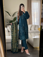 Load image into Gallery viewer, 3PC Stitched DHANAK shalwar Suit Ready to wear DHANAK winter Wear with DHANAK dupatta HW-DP250034
