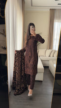 Load image into Gallery viewer, 3PC Stitched DHANAK shalwar Suit Ready to wear DHANAK winter Wear with DHANAK dupatta HW-DP25001

