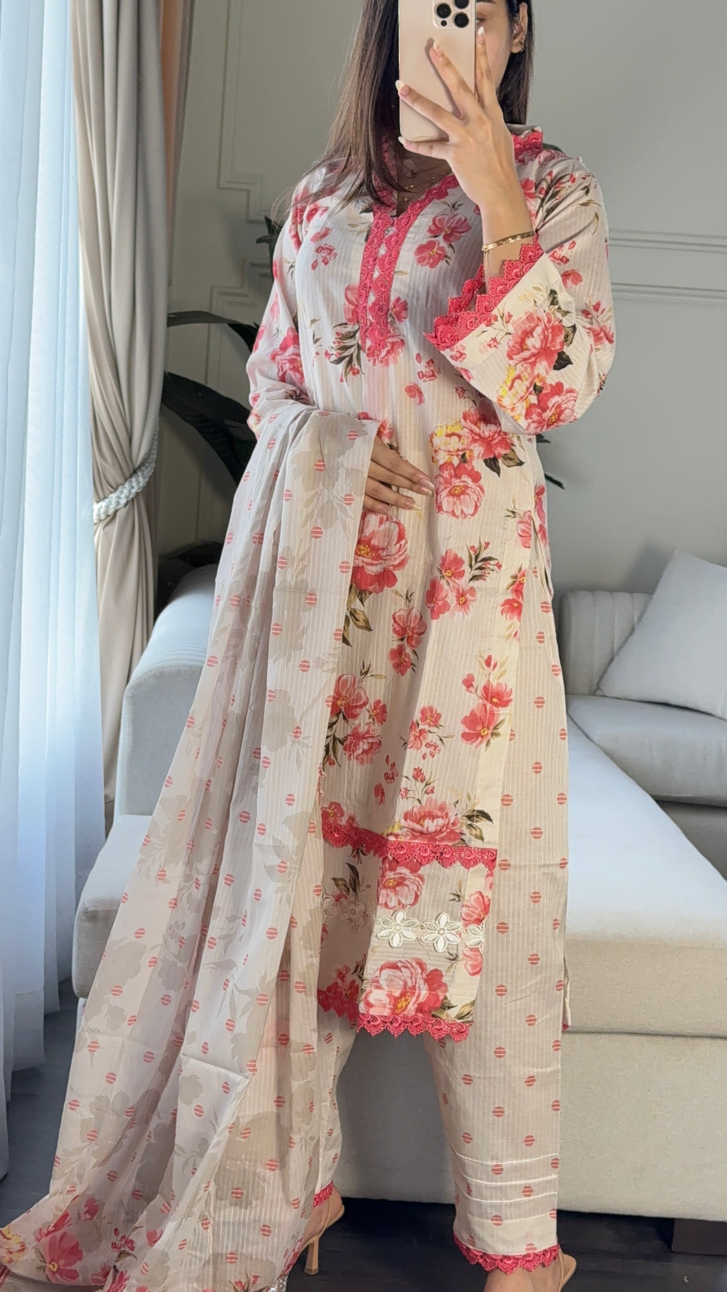3 pcs Stitched lawn suit Ready to Wear with CHIFFON dupatta LAWN-050