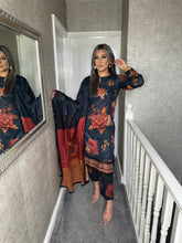 Load image into Gallery viewer, 3 pcs Stitched lawn suit Ready to Wear with lawn dupatta LDP-24004
