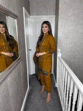 Load image into Gallery viewer, 3PC Stitched RUSSET KHADDAR shalwar Suit Ready to wear winter Wear with KHADDAR dupatta MB-152B
