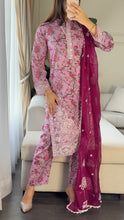 Load image into Gallery viewer, 3 pcs Stitched lawn suit Ready to Wear with CHIFFON dupatta LAWN-044
