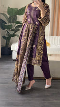 Load image into Gallery viewer, 3 pcs Stitched lawn suit Ready to Wear with LAWN dupatta LAWN-JF110
