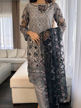 Load image into Gallery viewer, 3pc GREY Embroidered Shalwar Kameez wit Net dupatta Stitched Suit Ready to wear HW-DT82
