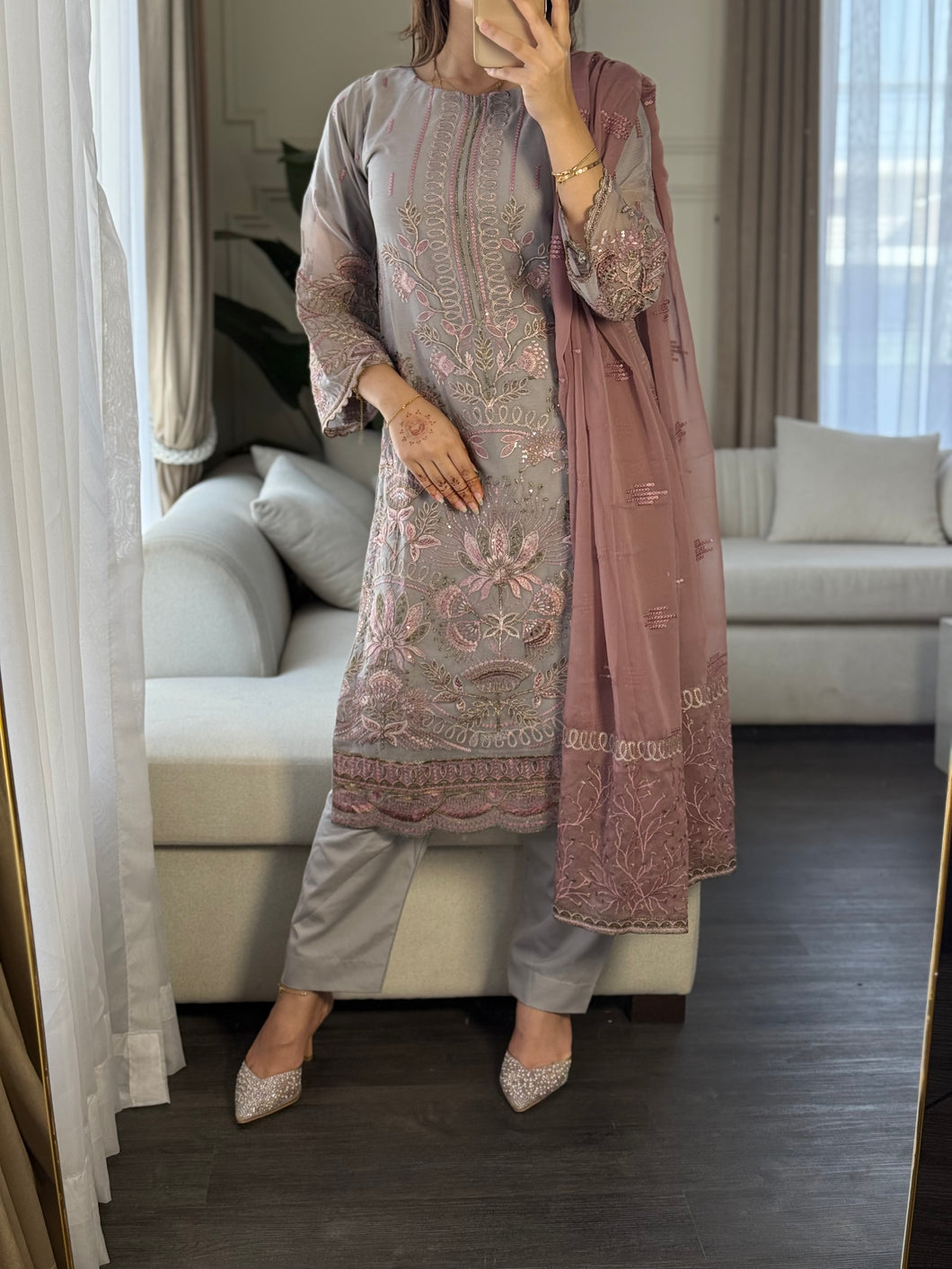3pc GREY MAUVE Embroidered Shalwar Kameez with CHIFFON dupatta Stitched Suit Ready to wear HW-U2284