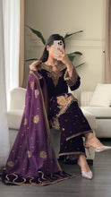 Load image into Gallery viewer, 3pc PURPLE VELVET Embroidered Shalwar Kameez with NET/Velvet dupatta Stitched Suit Ready to wear HW-U2480
