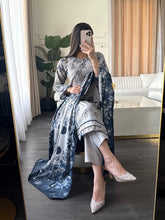 Load image into Gallery viewer, 3 pcs Stitched lawn suit Ready to Wear with CHIFFON dupatta LAWN-JF108
