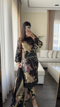 Load image into Gallery viewer, 3PC Stitched LINEN shalwar Suit Ready to wear LINEN winter Wear with LINEN dupatta HW-D43

