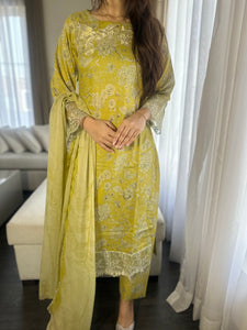 3 pcs Stitched lawn suit Ready to Wear with CHIFFON dupatta LAWN-036
